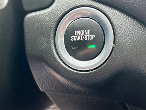 Used 2022 Chevrolet Equinox LT image 29