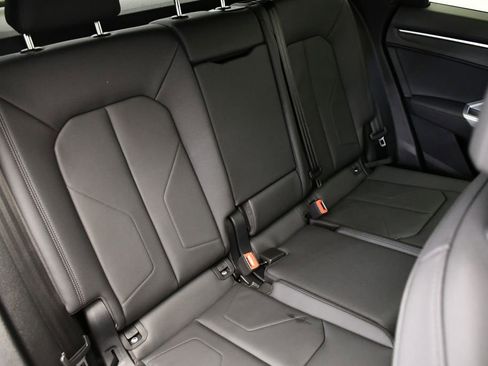 Used 2025 Audi Q3 2.0T Premium w/ Convenience Package image 55