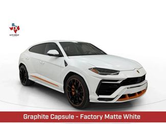 Used 2022 Lamborghini Urus AWD/4WD video 1