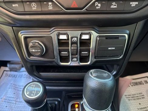 Used 2021 Jeep Wrangler Unlimited Sport AWD/4WD image 24