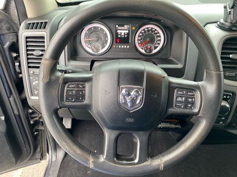 Used 2018 RAM 1500 Express w/ Express Value Package image 10