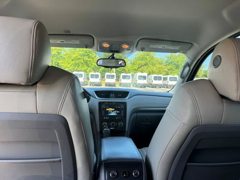 Used 2014 Chevrolet Traverse LT w/ All-Star Edition FWD image 9