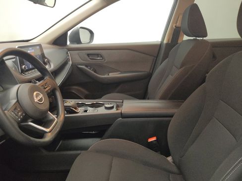 Used 2023 Nissan Rogue S AWD/4WD image 17