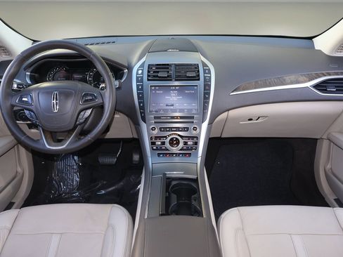 Used 2019 Lincoln MKZ Reserve image 13