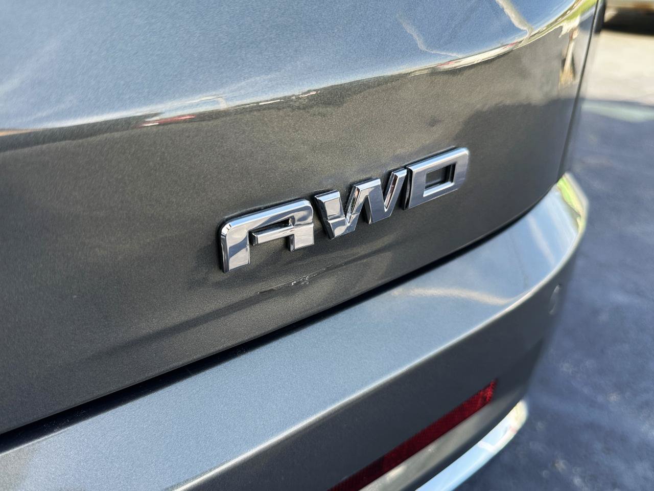 Used 2018 GMC Acadia Denali w/ Technology Package AWD/4WD image 93
