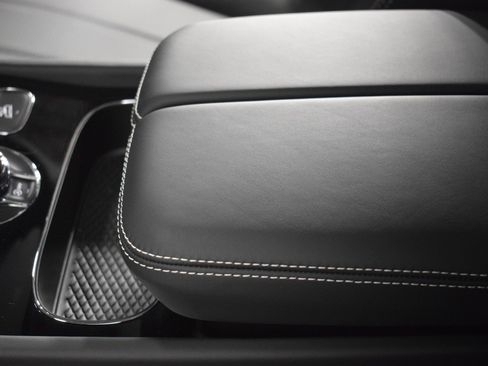 New 2024 Bentley Bentayga Extended Wheelbase image 43