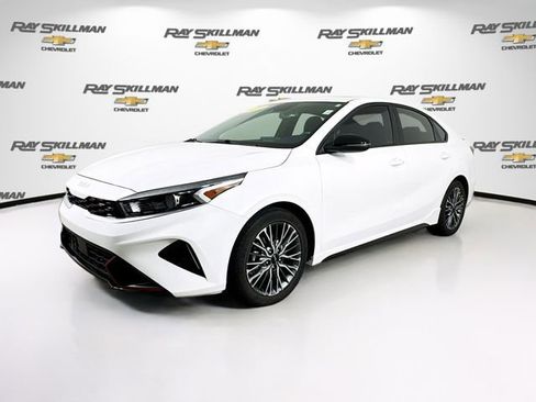 Used 2022 Kia Forte GT-Line w/ GT-Line Premium Package image 3