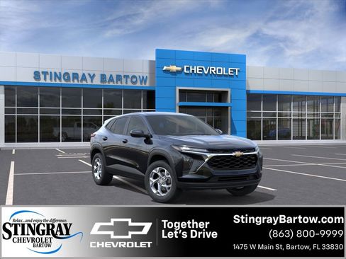 New 2026 Chevrolet Trax LS w/ LS Convenience Package FWD image 1