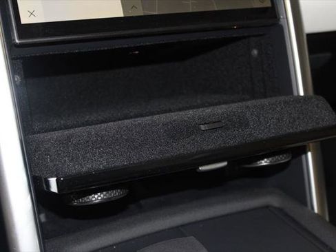 New 2026 Land Rover Discovery S AWD/4WD image 35