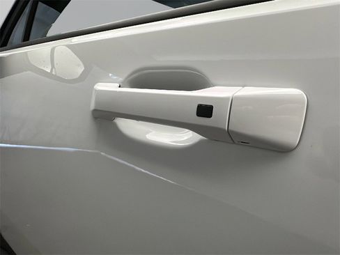 New 2026 Hyundai Santa Fe SE image 8