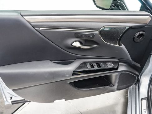 Used 2024 Lexus ES 350 F Sport w/ Accessory Package (Z1) FWD image 22