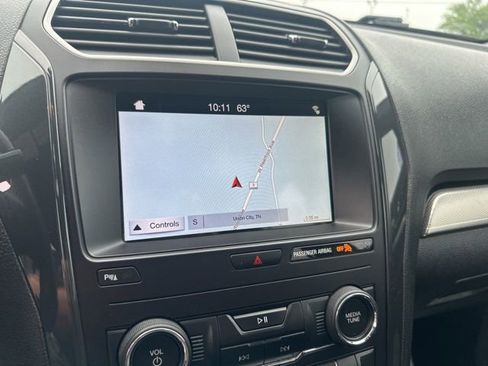 Used 2019 Ford Explorer XLT w/ Equipment Group 202A FWD image 44