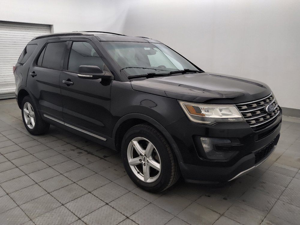Used 2016 Ford Explorer XLT w/ Equipment Group 202A AWD/4WD image 11