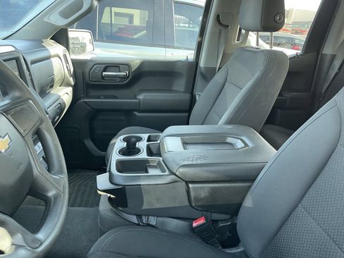 Used 2020 Chevrolet Silverado 1500 Custom w/ Custom Value Package RWD image 11