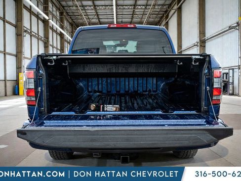 Used 2022 Nissan Frontier SV AWD/4WD image 32