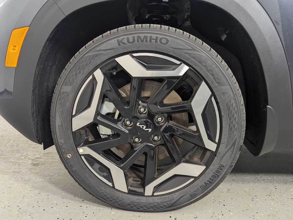 New 2026 Kia Seltos SX AWD/4WD image 9