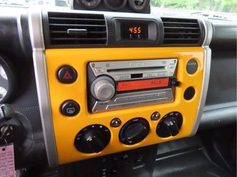 Used 2007 Toyota FJ Cruiser 4WD image 24