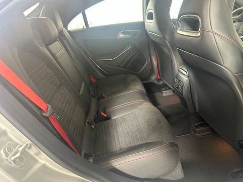 Used 2015 Mercedes-Benz CLA 250 image 22