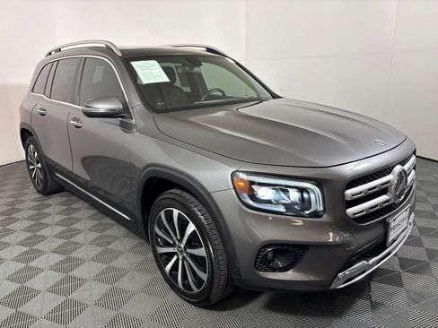 Used 2023 Mercedes-Benz GLB 250 image 4