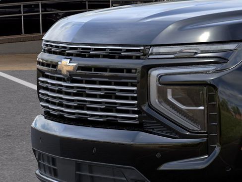 New 2025 Chevrolet Suburban High Country image 37