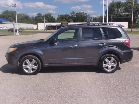 Used 2009 Subaru Forester 2.5X Limited AWD/4WD image 4