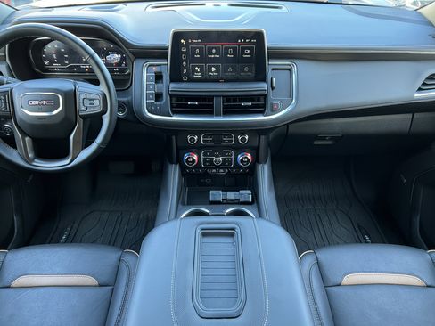 Used 2024 GMC Yukon AT4 image 37