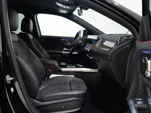 Used 2022 Mercedes-Benz GLA 250 4MATIC image 37