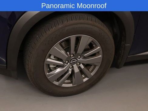 Certified 2025 Nissan Pathfinder SV w/ SV Premium Package image 6