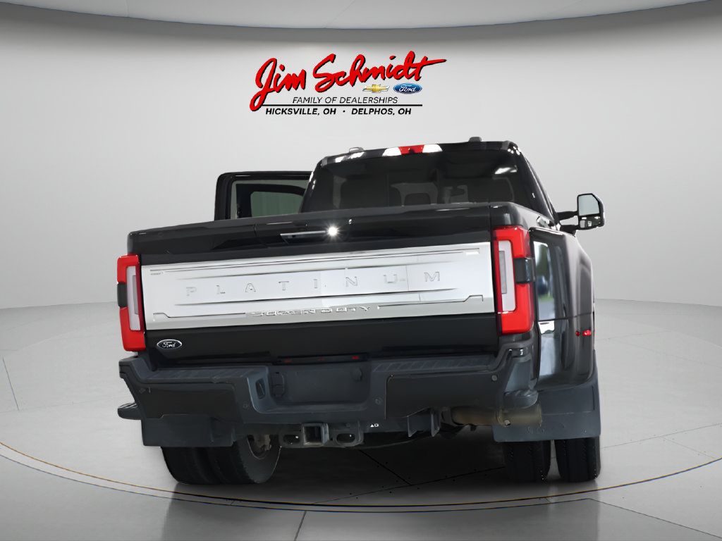 Used 2024 Ford F450 Platinum w/ FX4 Off-Road Package AWD/4WD image 38