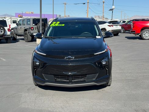 Used 2022 Chevrolet Bolt EUV Premier w/ Sun & Sound Package image 8