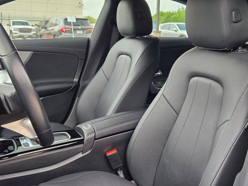 Used 2025 Mercedes-Benz CLA 250 4MATIC image 13