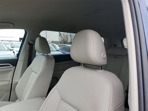 Certified 2023 Volkswagen Atlas SE image 16