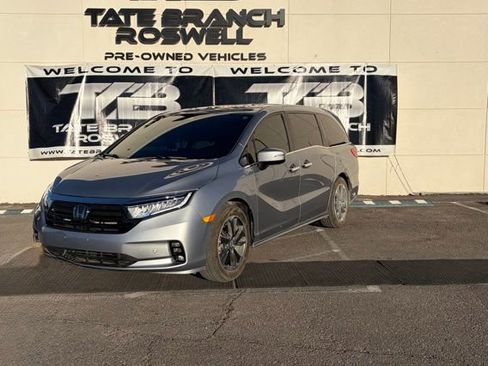 Used 2024 Honda Odyssey Elite image 2