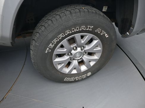 Used 2019 Toyota Tacoma SR5 image 21