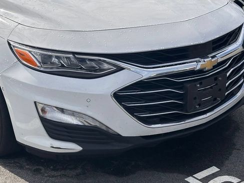 Used 2019 Chevrolet Malibu Premier w/ Sun and Wheel Package FWD image 2