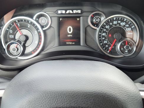 Used 2022 RAM 2500 Big Horn w/ Level 1 Equipment Group AWD/4WD image 17