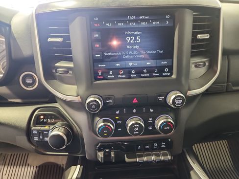 Used 2020 RAM 1500 Big Horn AWD/4WD image 7