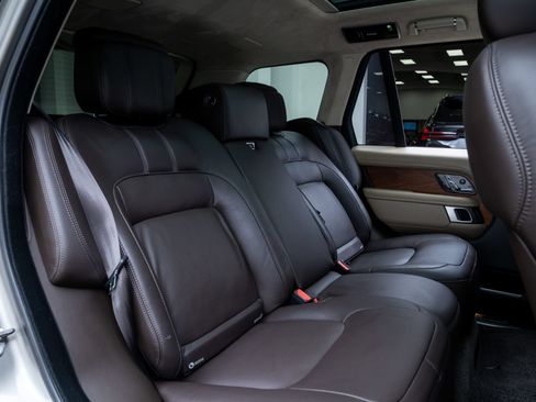 Used 2022 Land Rover Range Rover Autobiography AWD/4WD image 23