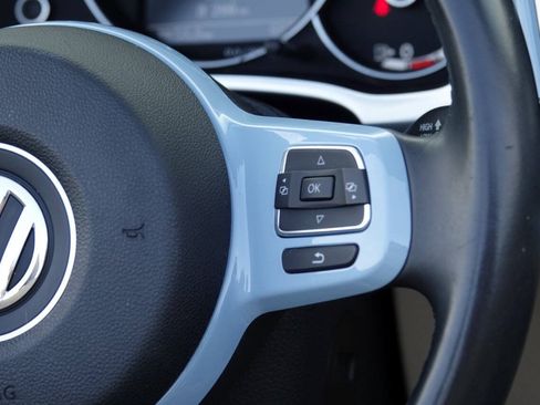 Used 2014 Volkswagen Beetle TDI FWD image 69