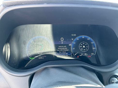 Used 2026 Toyota Sienna XSE FWD image 13