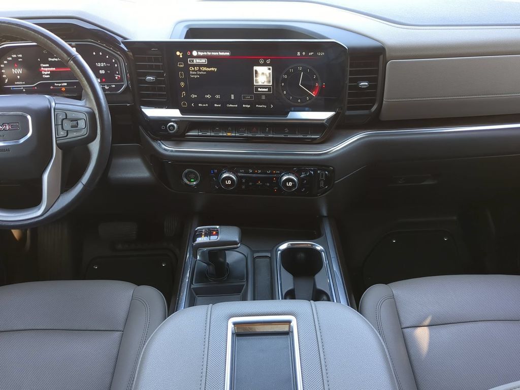 Used 2022 GMC Sierra 1500 SLT w/ SLT Convenience Package AWD/4WD image 19