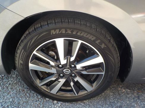 Used 2021 Nissan Versa SV image 33