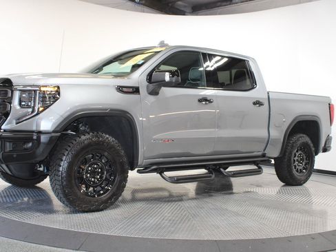 Used 2024 GMC Sierra 1500 AT4X w/ AT4X AEV Edition AWD/4WD image 5