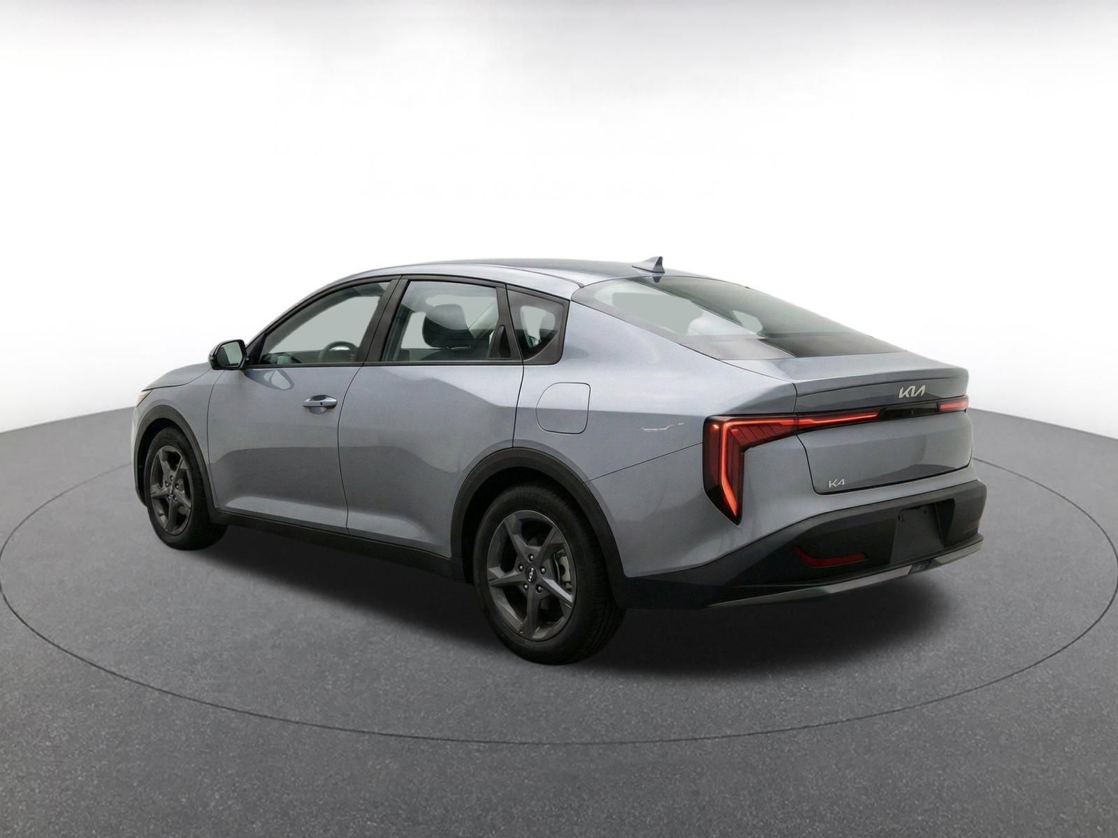 Used 2025 Kia K4 FWD image 6