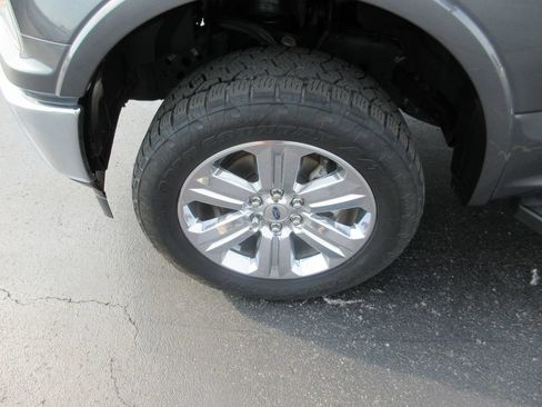 Used 2020 Ford F150 Lariat AWD/4WD image 16