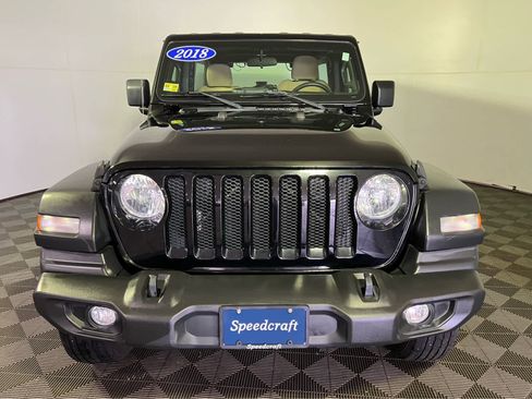 Used 2018 Jeep Wrangler Unlimited Sport S image 2