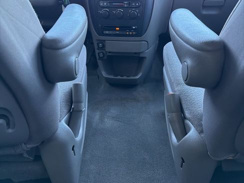 Used 2003 Dodge Grand Caravan Sport FWD image 67