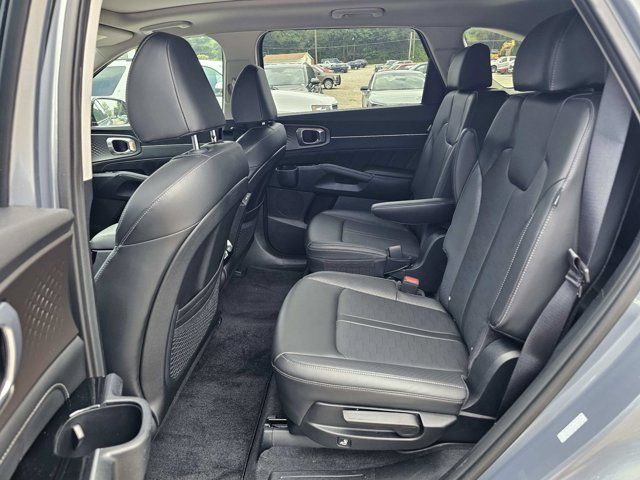 Used 2025 Kia Sorento SX FWD image 32