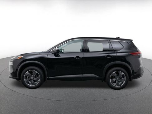 Used 2025 Nissan Rogue SV FWD image 4