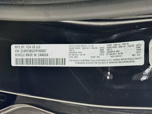 Used 2026 Chrysler Pacifica Select AWD/4WD image 32
